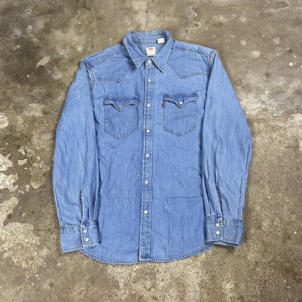 Levi's Pearl Snap Western Shirt Size Large Blue Denim Light Wash Long Sleeve